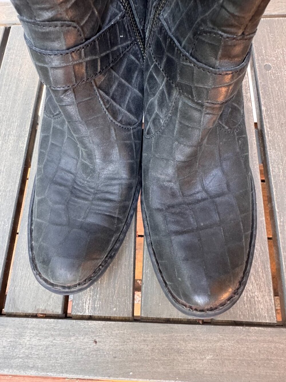 Børn Tall Black Croc Embossed Leather Harness Boots | Women's Size 9.5 (EU 41) - Picture 3 of 8